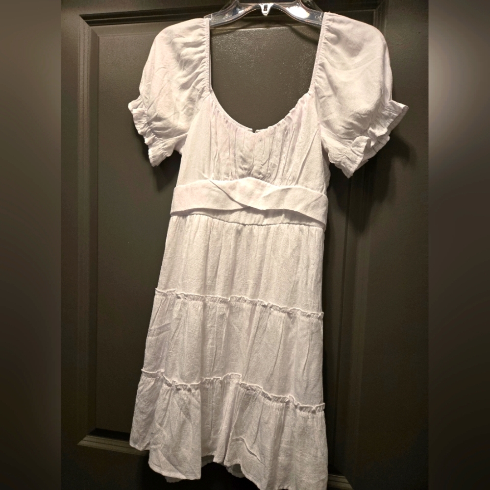 Junior Sized Large White Puff Sleeve Dress. Never Worn.